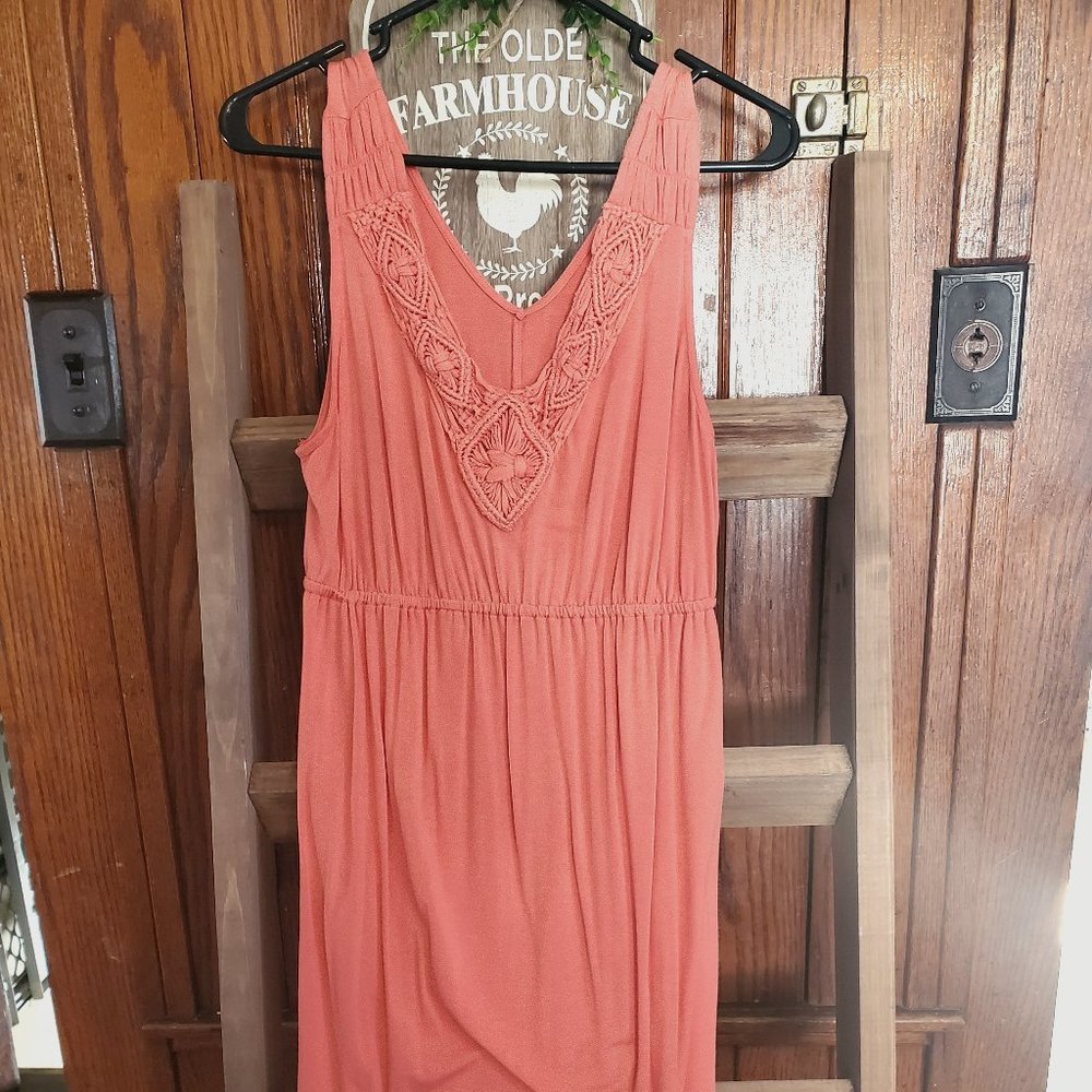 Liz Lange Maternity Dress